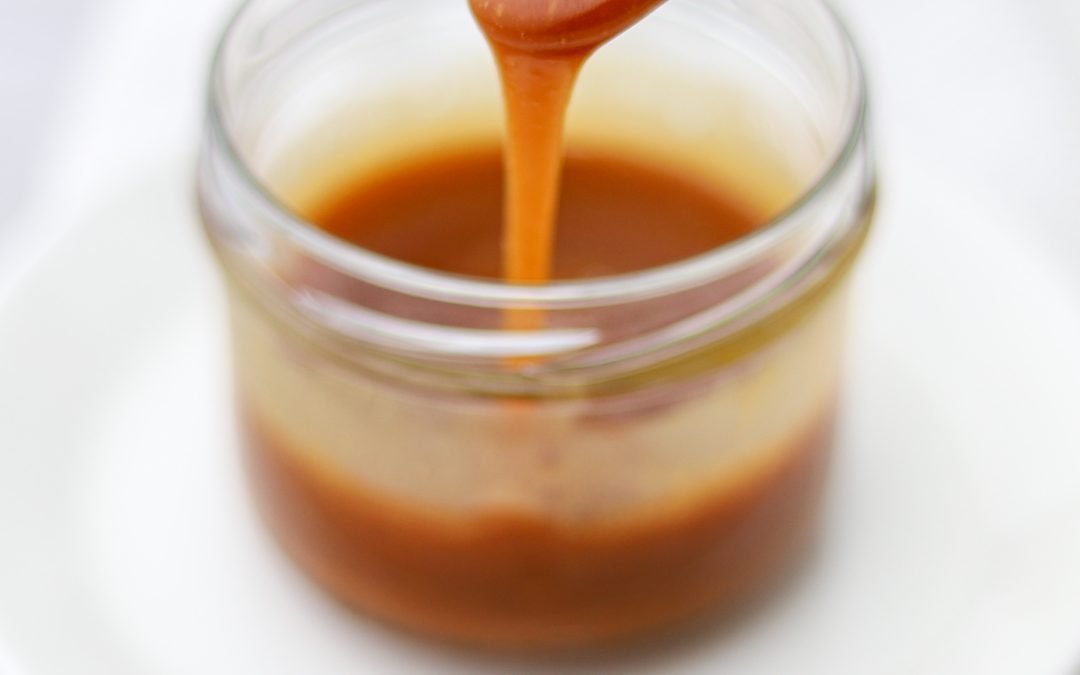 Tahini-kinuskikastike